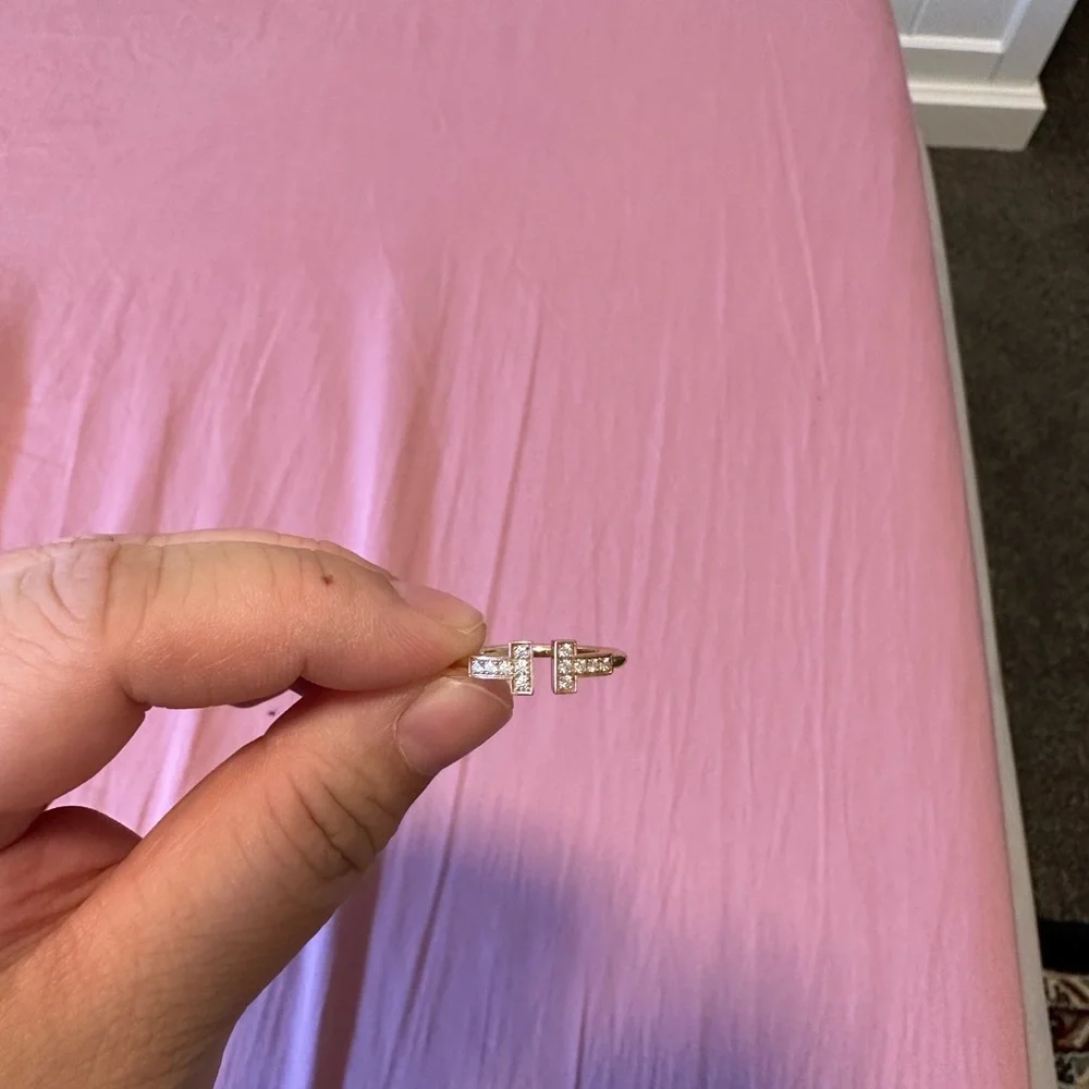 Tiffany t ring, rose gold with diamonds, size 8 - Picture 2 of 3